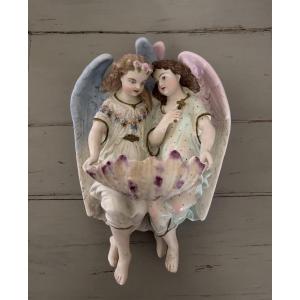 Antique Late 19th-century Polychrome Biscuit Porcelain Holy Water Font With Two Angels, In Good Condition.