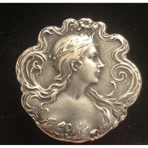 Art Nouveau Brooch