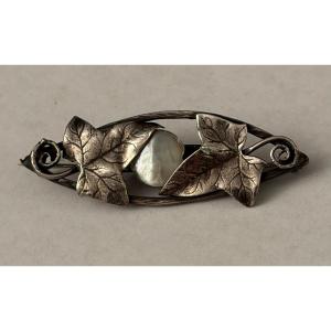 Art Nouveau Brooch