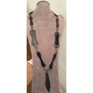 Large Bakelite Necklace 