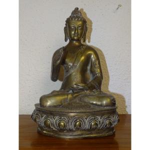 Tibetan Bronze Statue Of Shakyamuni Tathagata Buddha, 19th Century