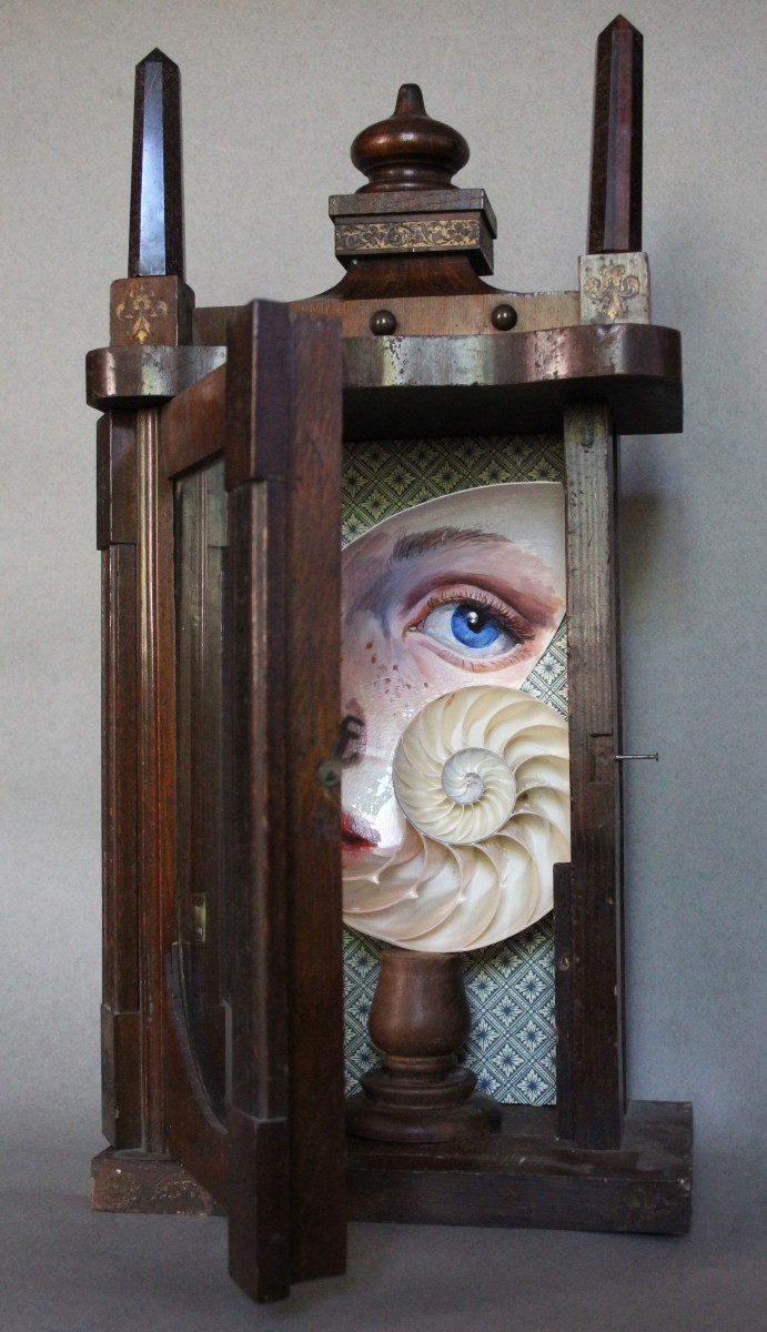 Mater Abyssi n1 -Antica teca in legno con Nautilus Dipinto a Mano.-photo-4