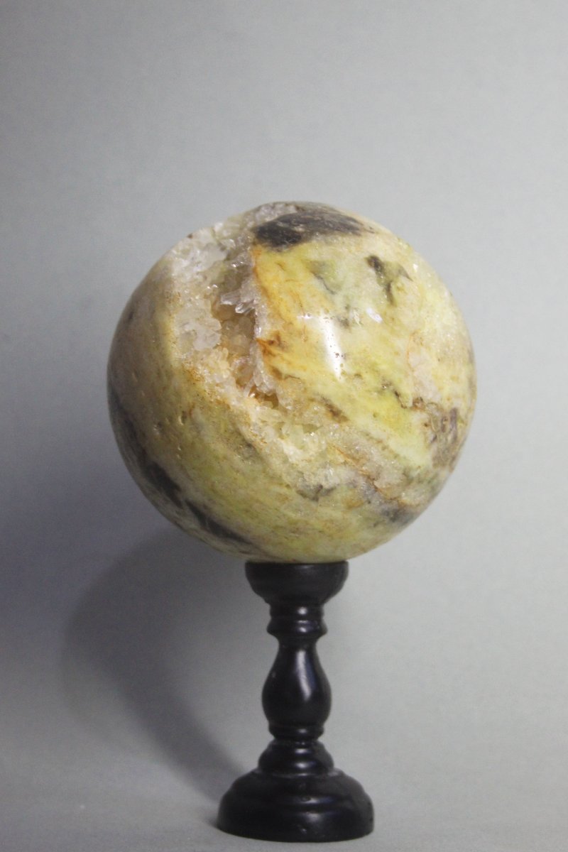Sfera di quarzo su supporto personalizzato