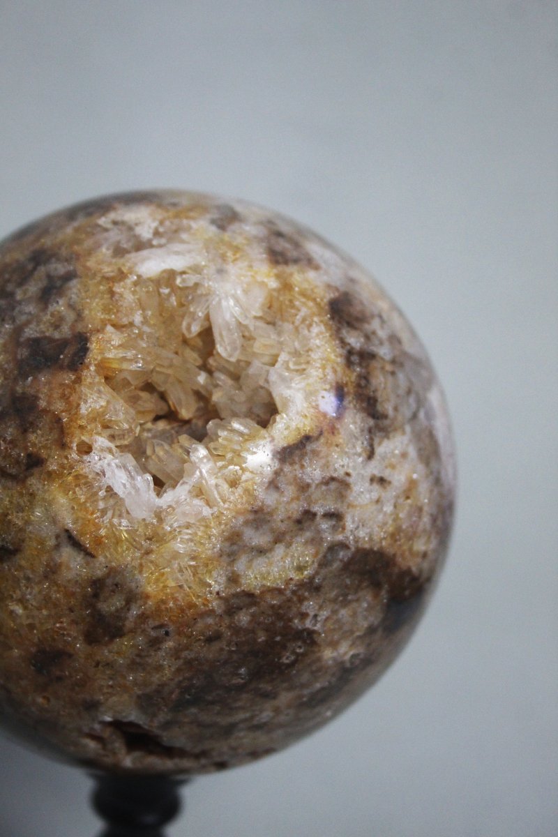 Sfera di quarzo su base personalizzata-photo-4