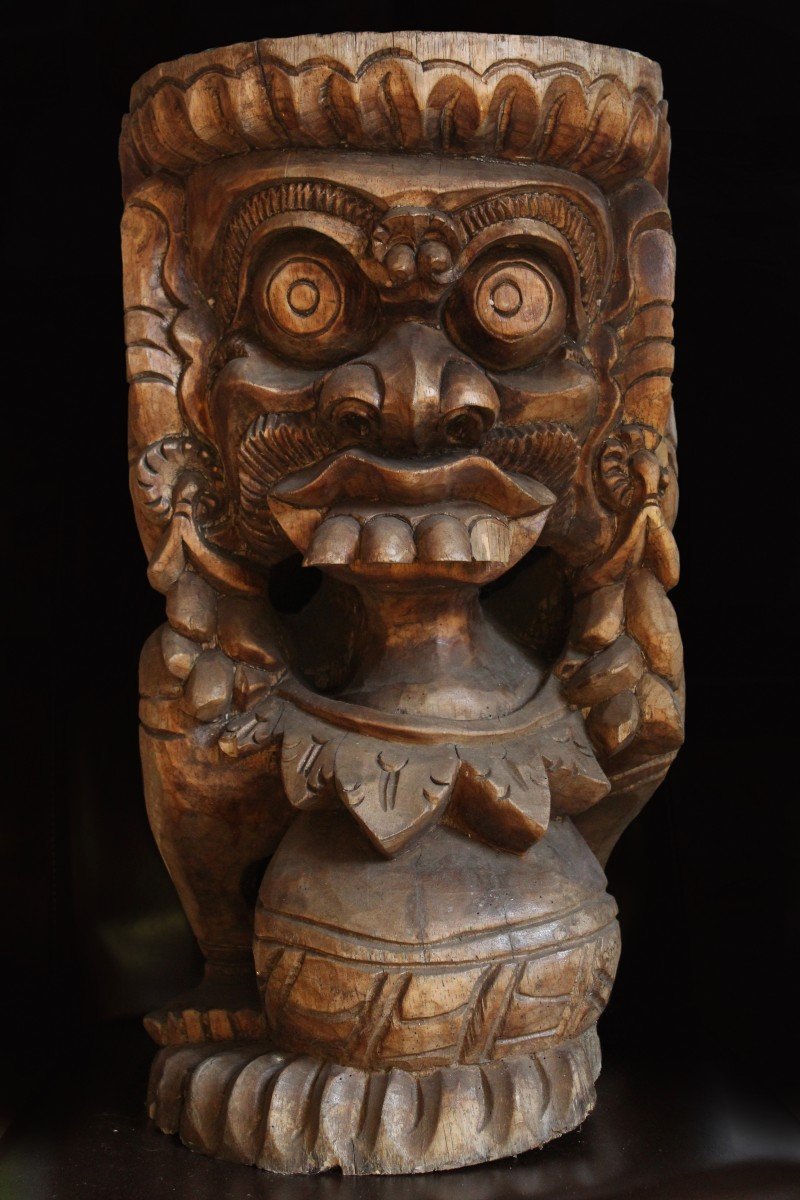 Scultura indonesiana di demone 