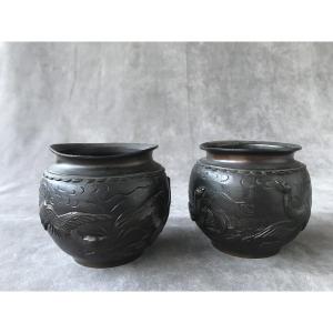 Pair Of Patinated Bronze Vases / Planters Sculpted In Relief, Japan, Meiji Period (1868–1912)