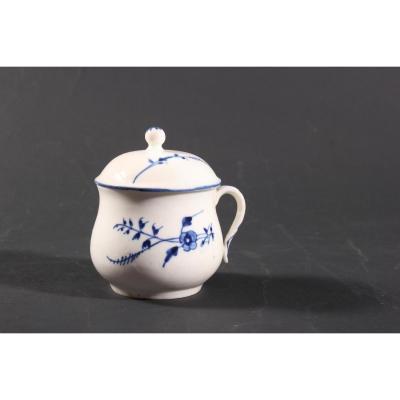 Cream Pot, Porcelain Tender Chantilly XVIII