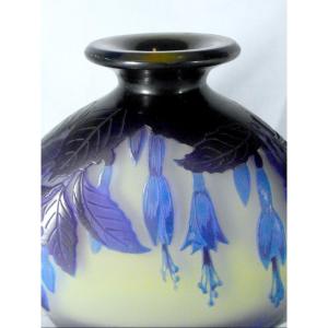 Gourd-shaped Vase With Blue Fuchsias, Circa 1900, Daum Muller Art Nouveau Era