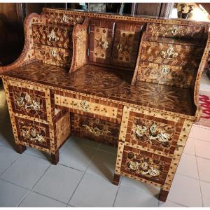 18th Century Desk In Gradin In Native Eastern Marquetry (plum And Mirabellier)