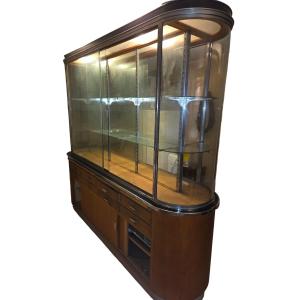 Central Display Case Of A 1930s Jewelry Store