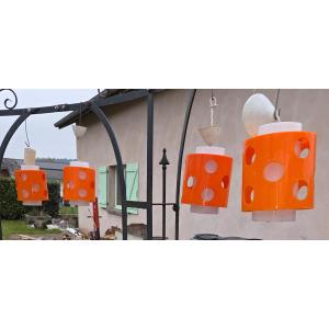 4 Orange And White Polycarbonate Hanging Lamps From The 1970s - Space-age Design