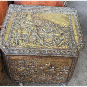 Wooden Chest Zn Brass Regrowth Of The Late 19th Century