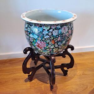 Large 20th Century Chinese Porcelain Basin