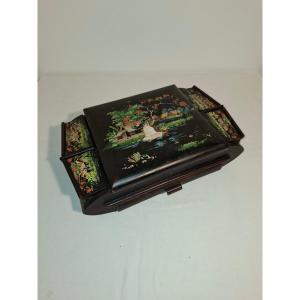 Chinese Black Lacquered And Mother-of-pearl Jewelry Box 