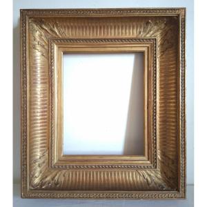 19th Century Giltwood Fluted Frame, Size 3f, For A 27 X 22 Cm Painting
