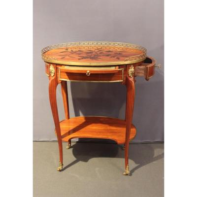 Petite table d'époque Louis XV