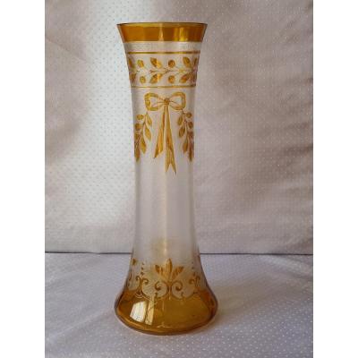 Vase en Cristal taillé et gravé