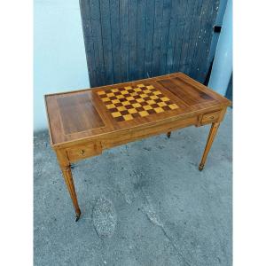 Table a jeux Louis XVIi