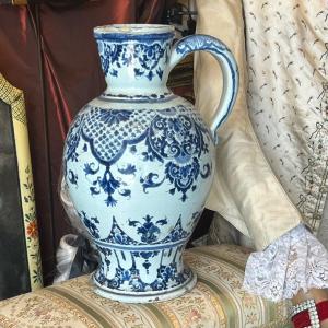 Rouen, 18th Century, Important Pitcher, Blue Camaïeu Earthenware. Around 1720