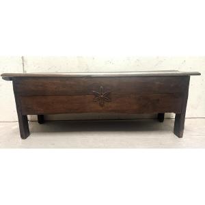 18th Century Solid Elm Chest Decorated With A Star