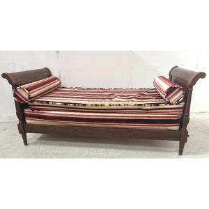 Louis XVI Style Mahogany Daybed, 19th Century
