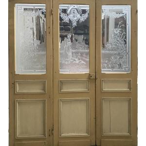 Set Of Three Art Nouveau 20th-century Wooden And Engraved Glass Partition Doors