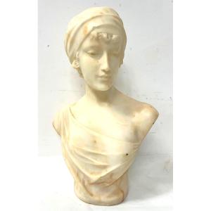 Marble Group Sculpted With A Bust Of A Young Woman, 20th Century