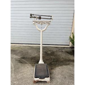 Old Pharmacy Scale