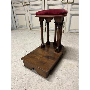 Neo-gothic Style Cantor's Stool In Oak, 19th Century