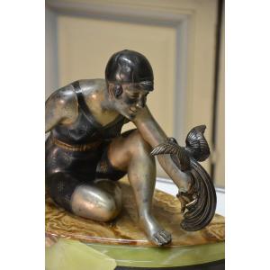 Subject Regulates Art Deco