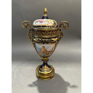 Sèvres, Porcelain Pot Pourri 
