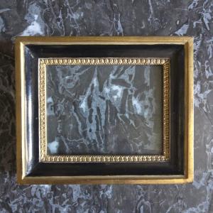 Small Early 19th Century Black And Gold Rebate Frame: 14 X 18 Cm