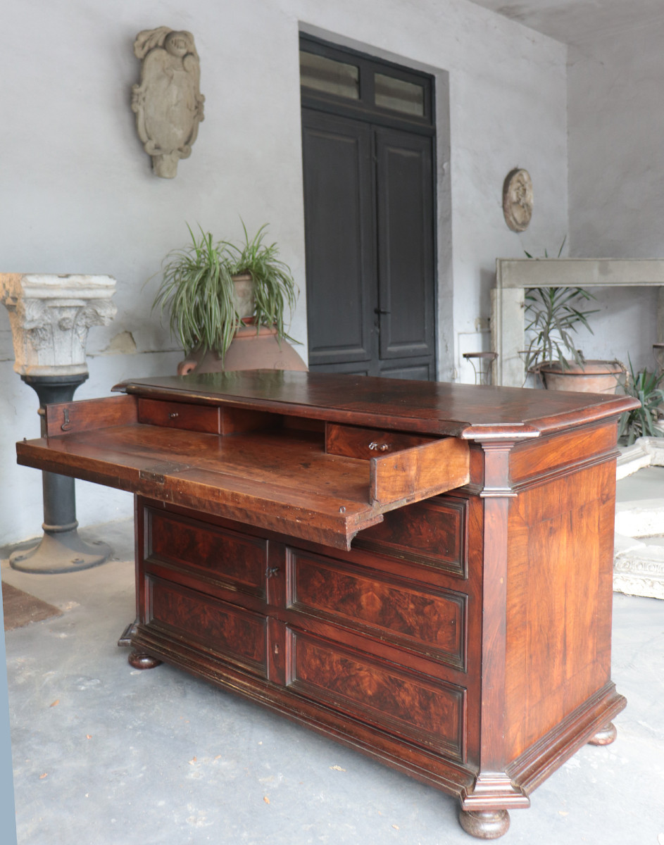 Cassettone con scrittoio Toscana, fine '600-photo-2