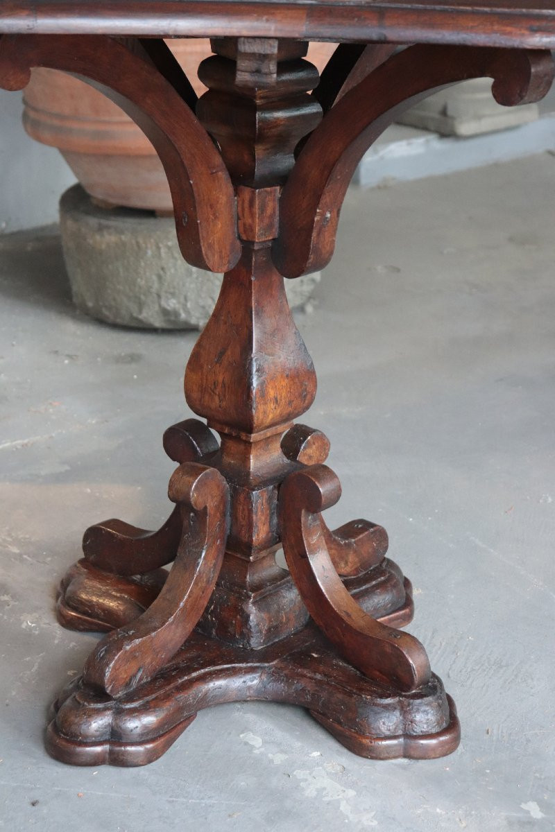 Tavolino in legno di noce, Toscana, fine '600-photo-4