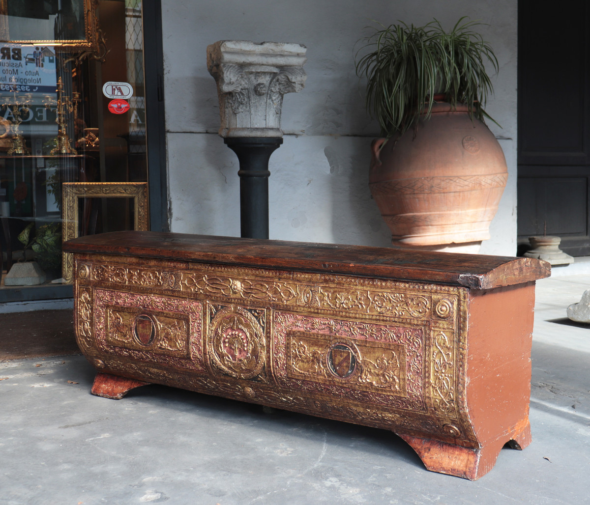 Cassone in Pastiglia, Toscana, '500