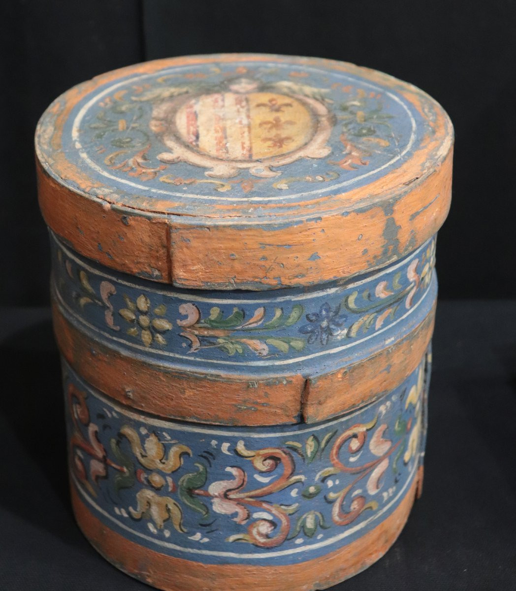 Cofanetto laccato con stemma, Toscana, fine '600 H20CM-photo-3