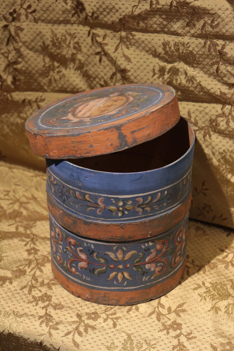 Cofanetto laccato con stemma, Toscana, fine '600 H20CM-photo-2