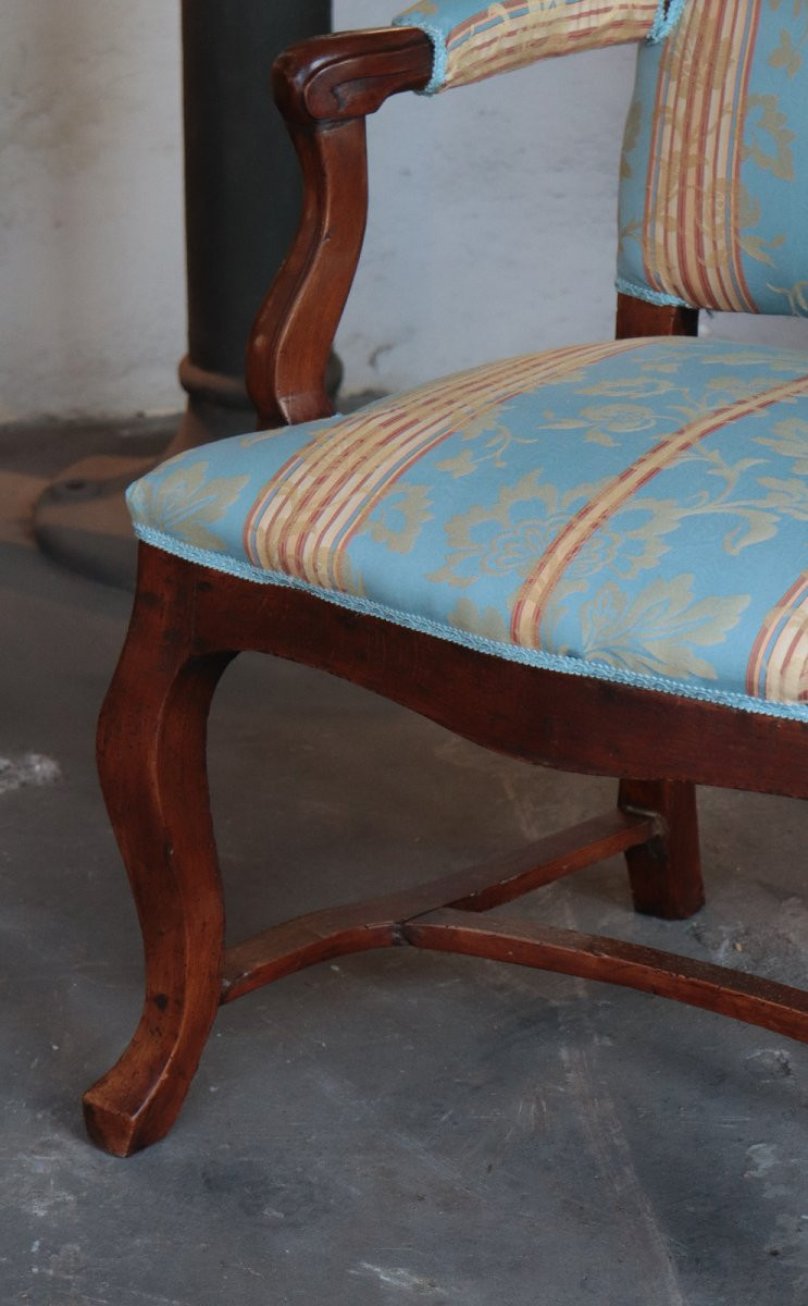 Poltrona in legno di noce, Toscana, '700-photo-4