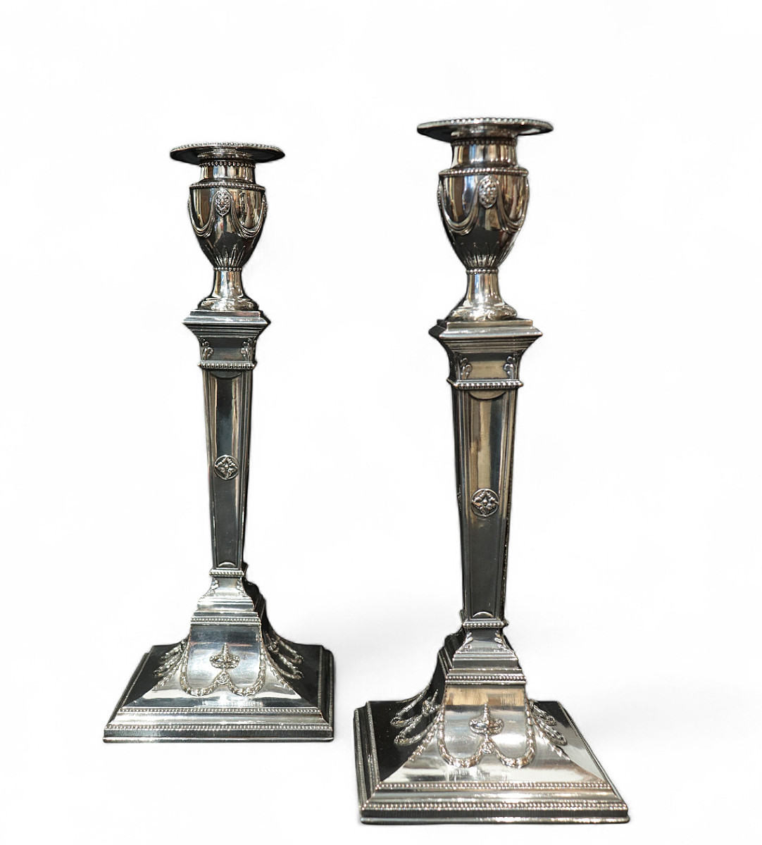 Coppia candelieri argentati, '800