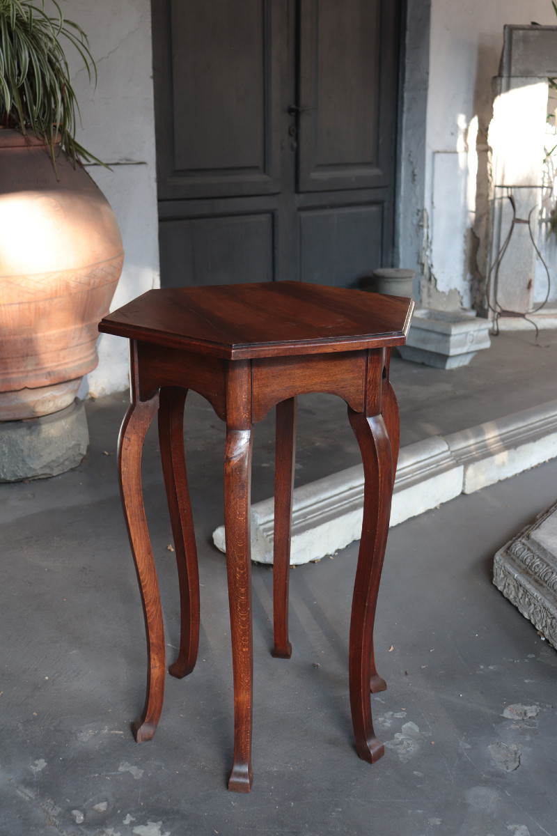 Tavolino con 6 gambe, '800