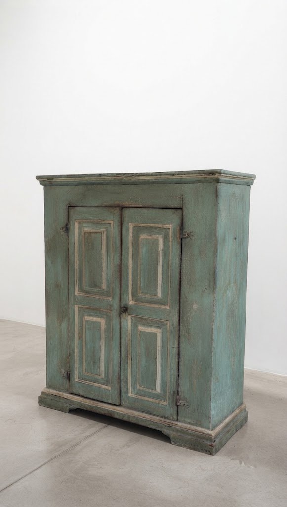 Credenza-stipo in legno laccato, Toscana, '700