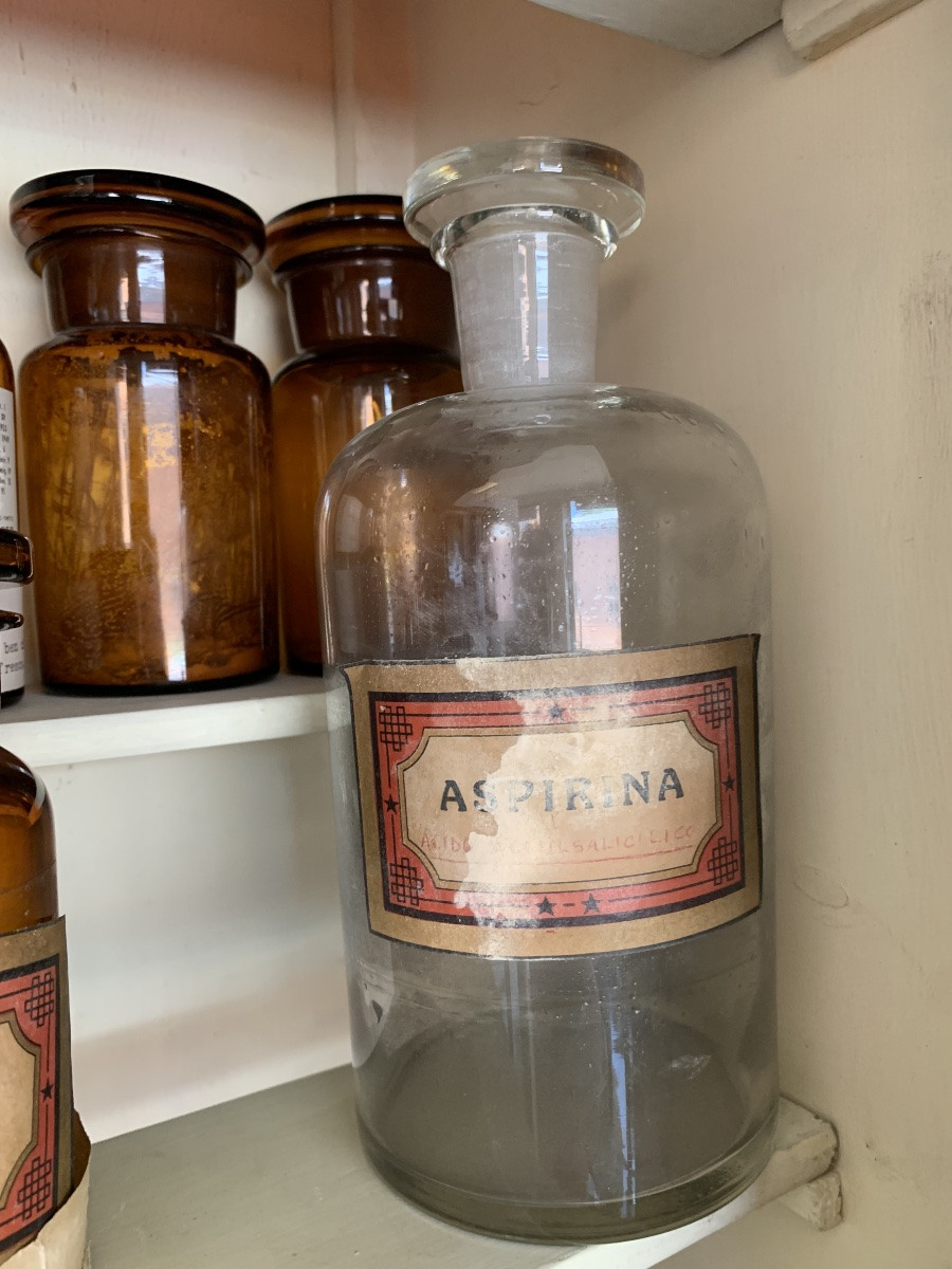 Stock di 77 bottiglie da farmacia in vetro soffiato,1925/1960-photo-1