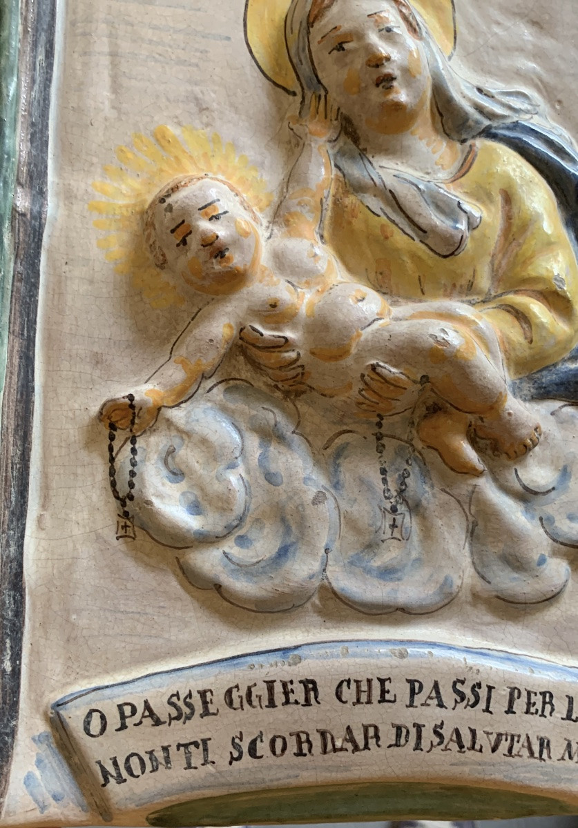 Bassorilievo in maiolica, formella devozionale, area Senese, 18esimo secolo-photo-4