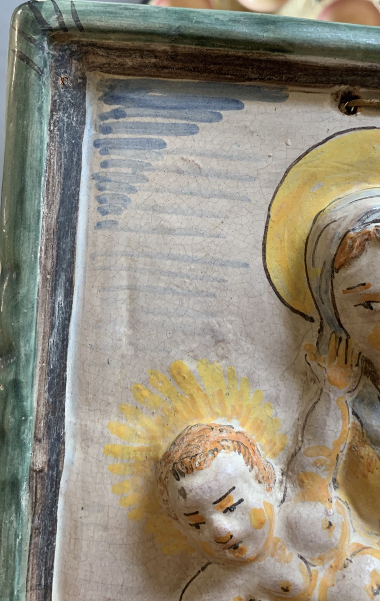 Bassorilievo in maiolica, formella devozionale, area Senese, 18esimo secolo-photo-1