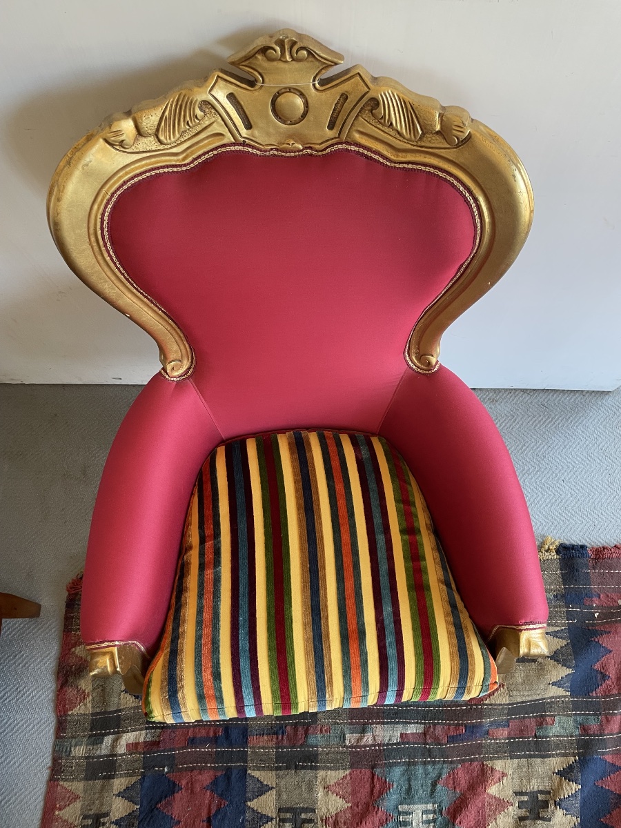 Poltrona Umbertina dorata, rivestita con velluto Etro-photo-2