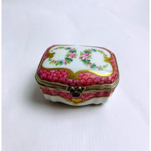 Delicate Little Limoges Porcelain Pill Box
