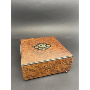 Box, Jewelry Box In Magnifying Glass