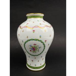 Haviland, Limoges Porcelain Vase, Vieux Paris Green Model