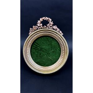 Large Gilt Bronze Photo Frame 2367,034