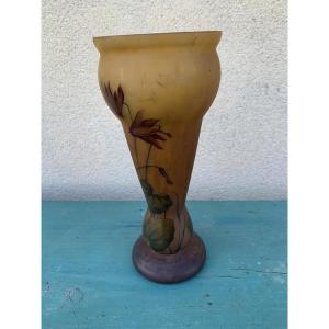 Daum Vase, Belle étoile Glassworks In Croismare